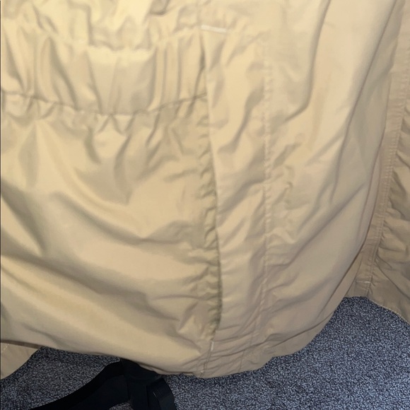 The North Face Women's Khaki Utility Shell Jacket - Picture 5 of 9